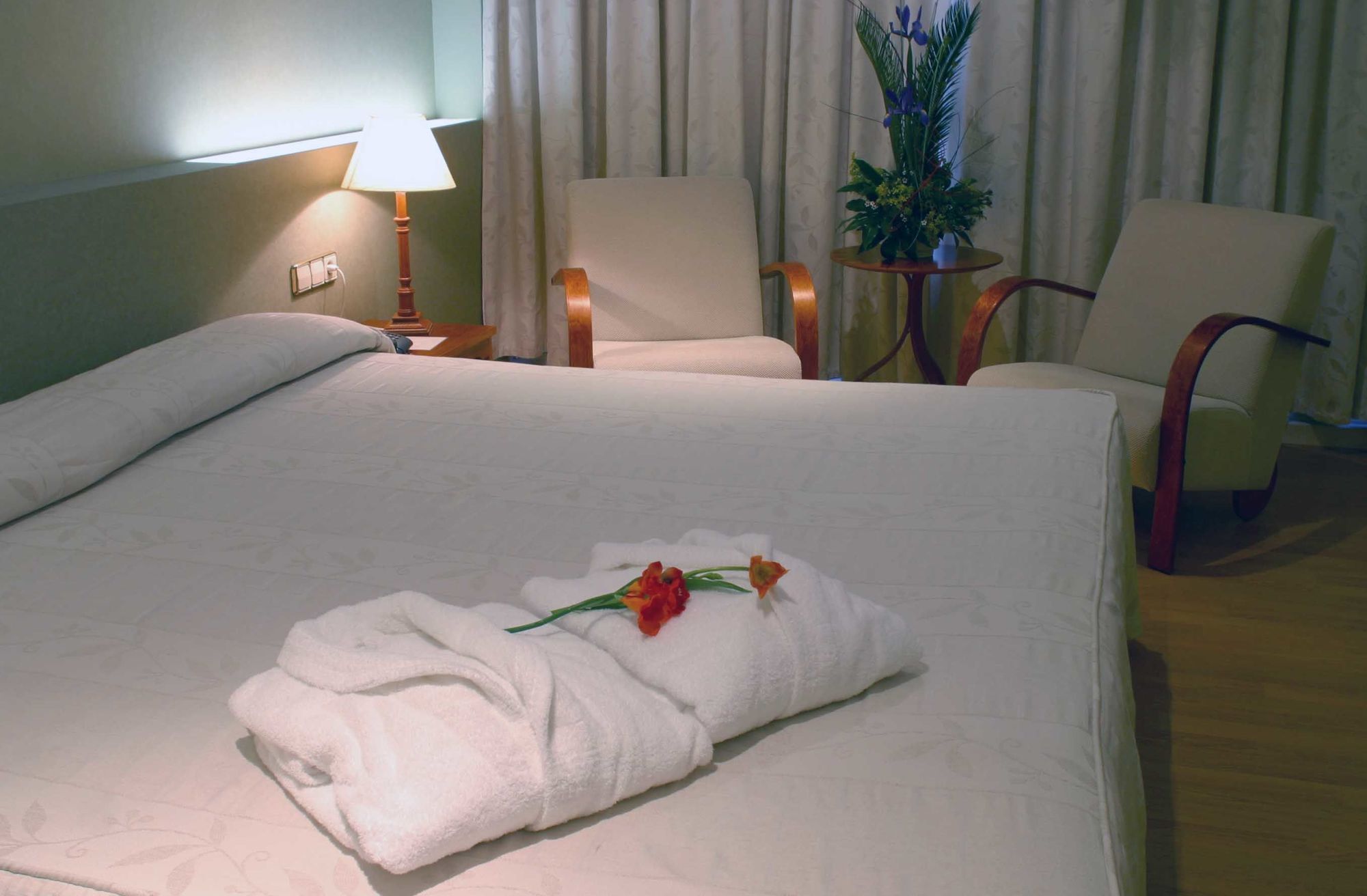 Hotel Faranda Express Rías Altas Perillo Quarto foto